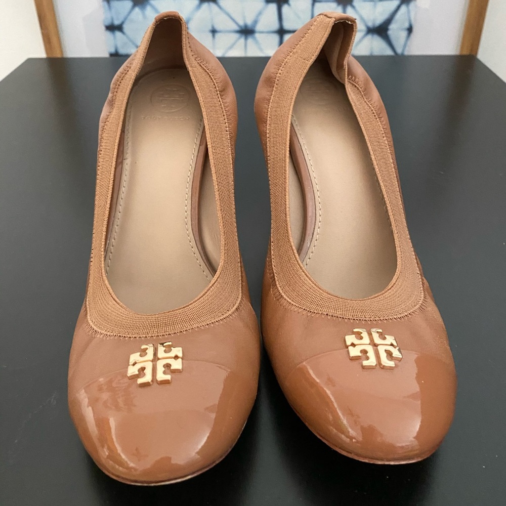 Tory Burch nude color heels